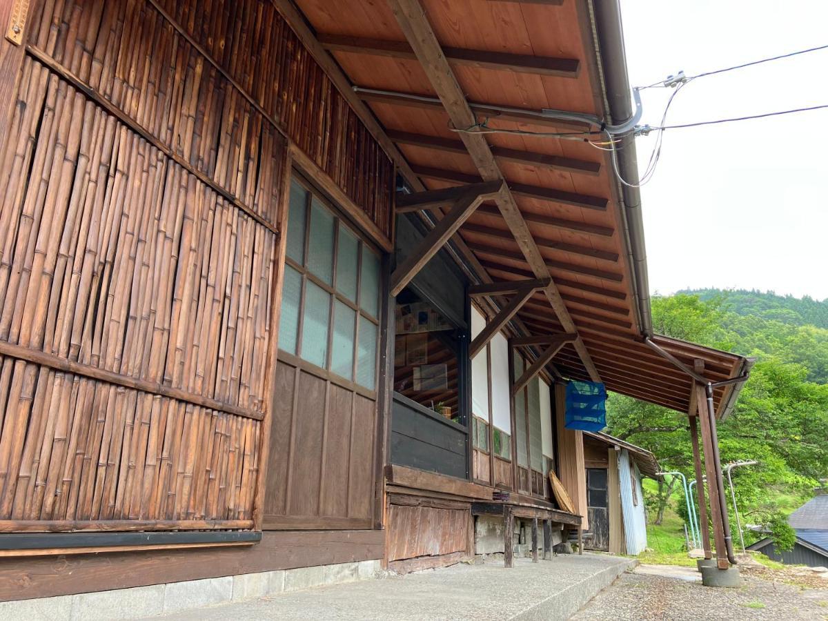 Guesthouse Boro-Ya Otoyocho Extérieur photo